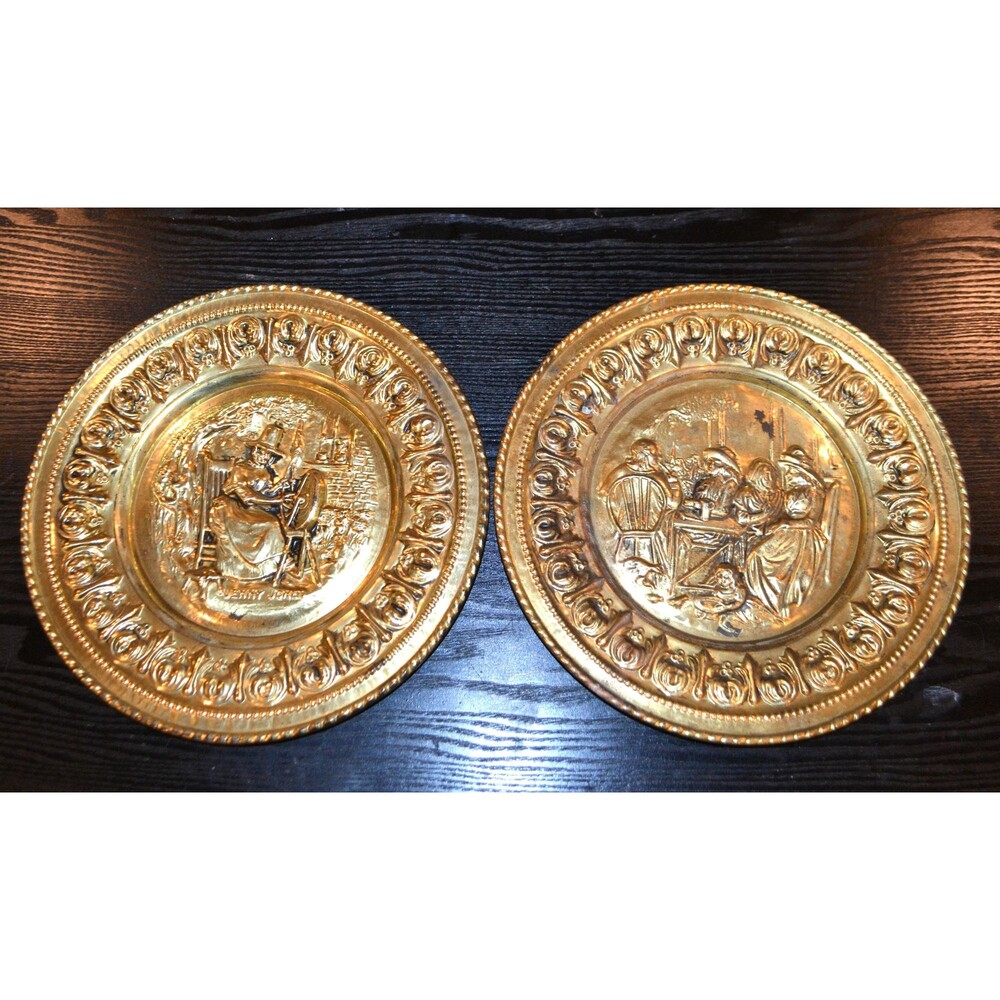 Brass Vintage Early American Peerage Mantle Wall Table Decor 1970s